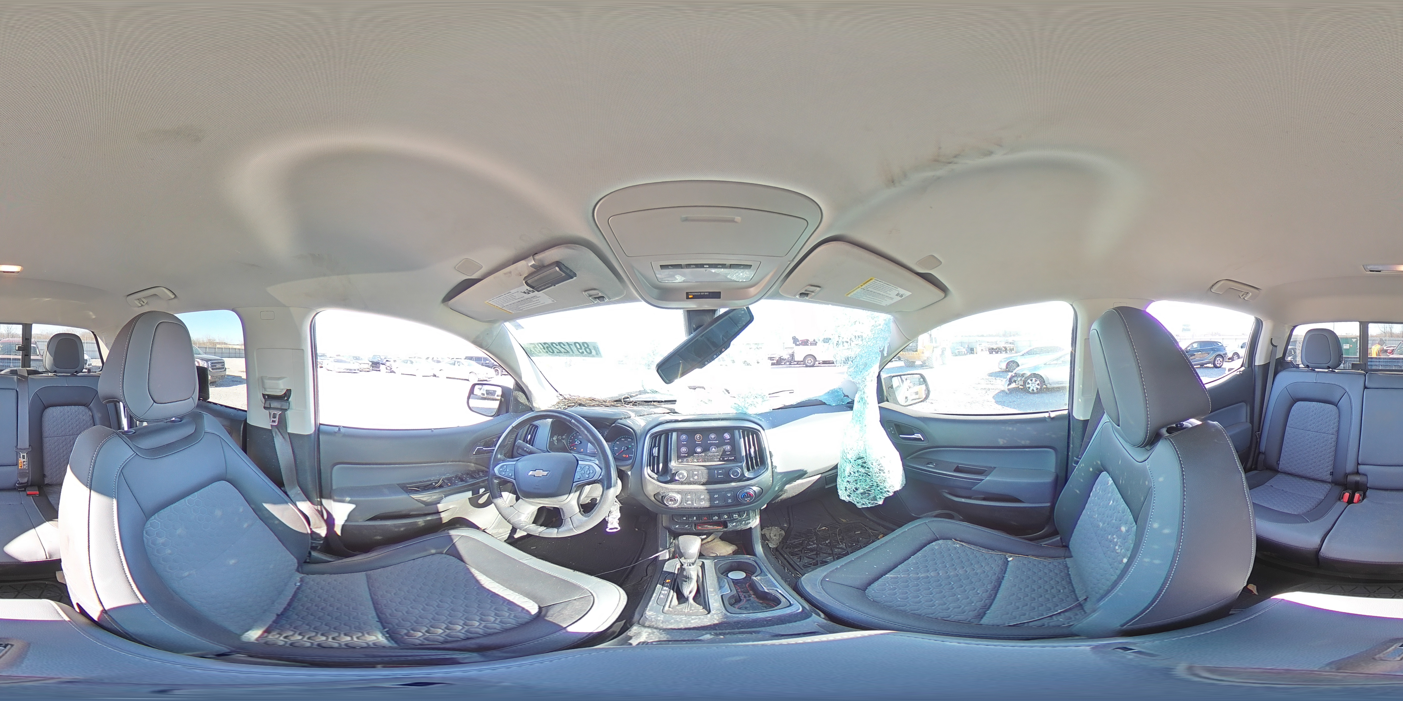 2022 Chevrolet Colorado - Image 13