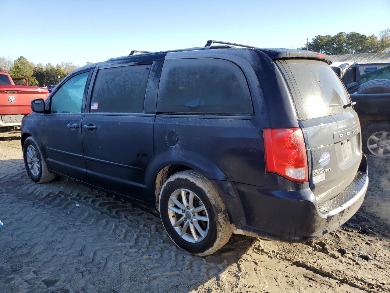 2016 Dodge Caravan - Image 2