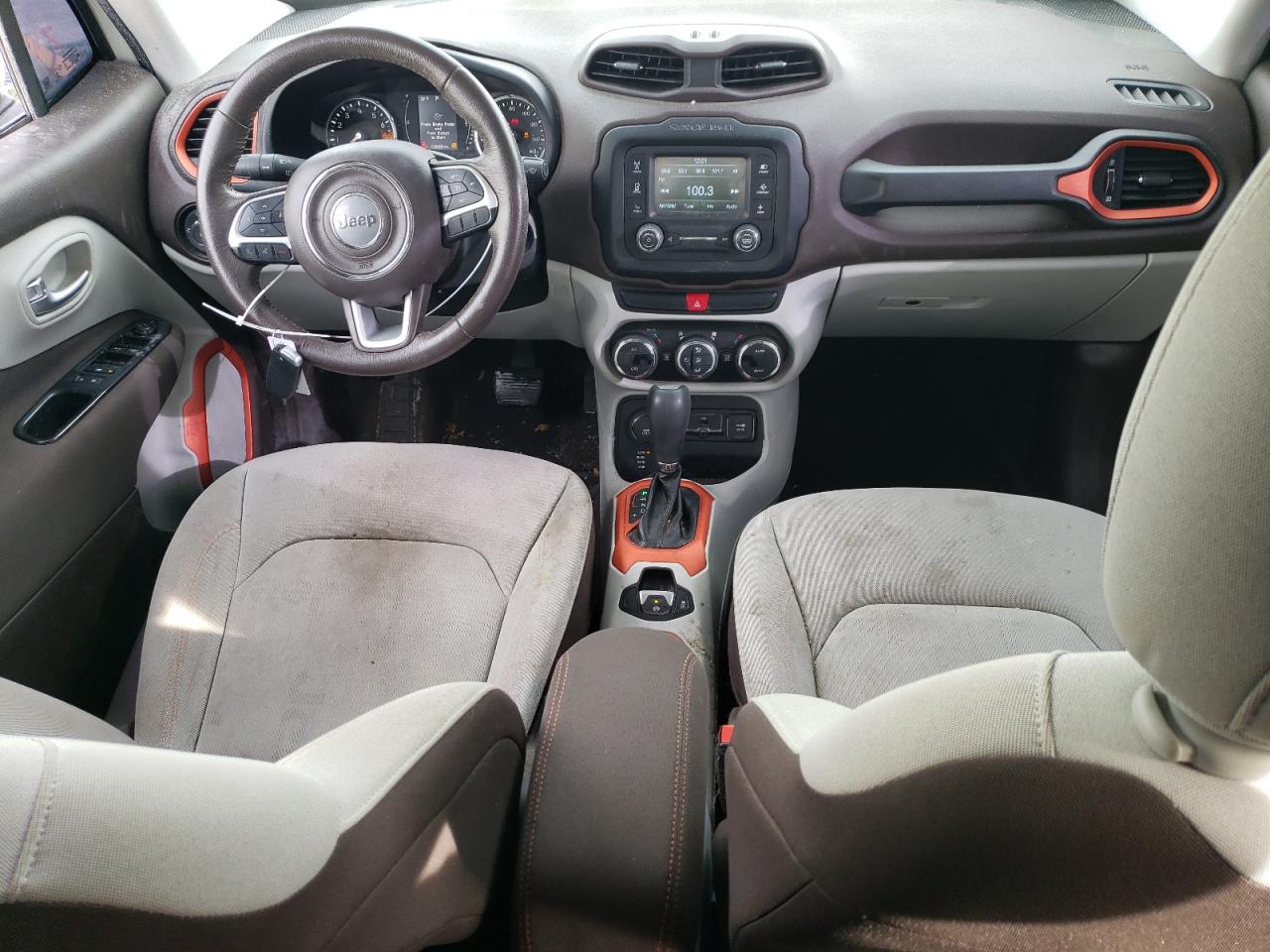 2015 Jeep Renegade - Image 8