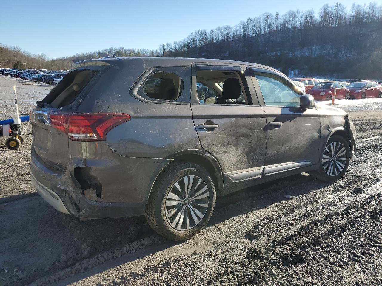 2020 Mitsubishi Outlander - Image 3