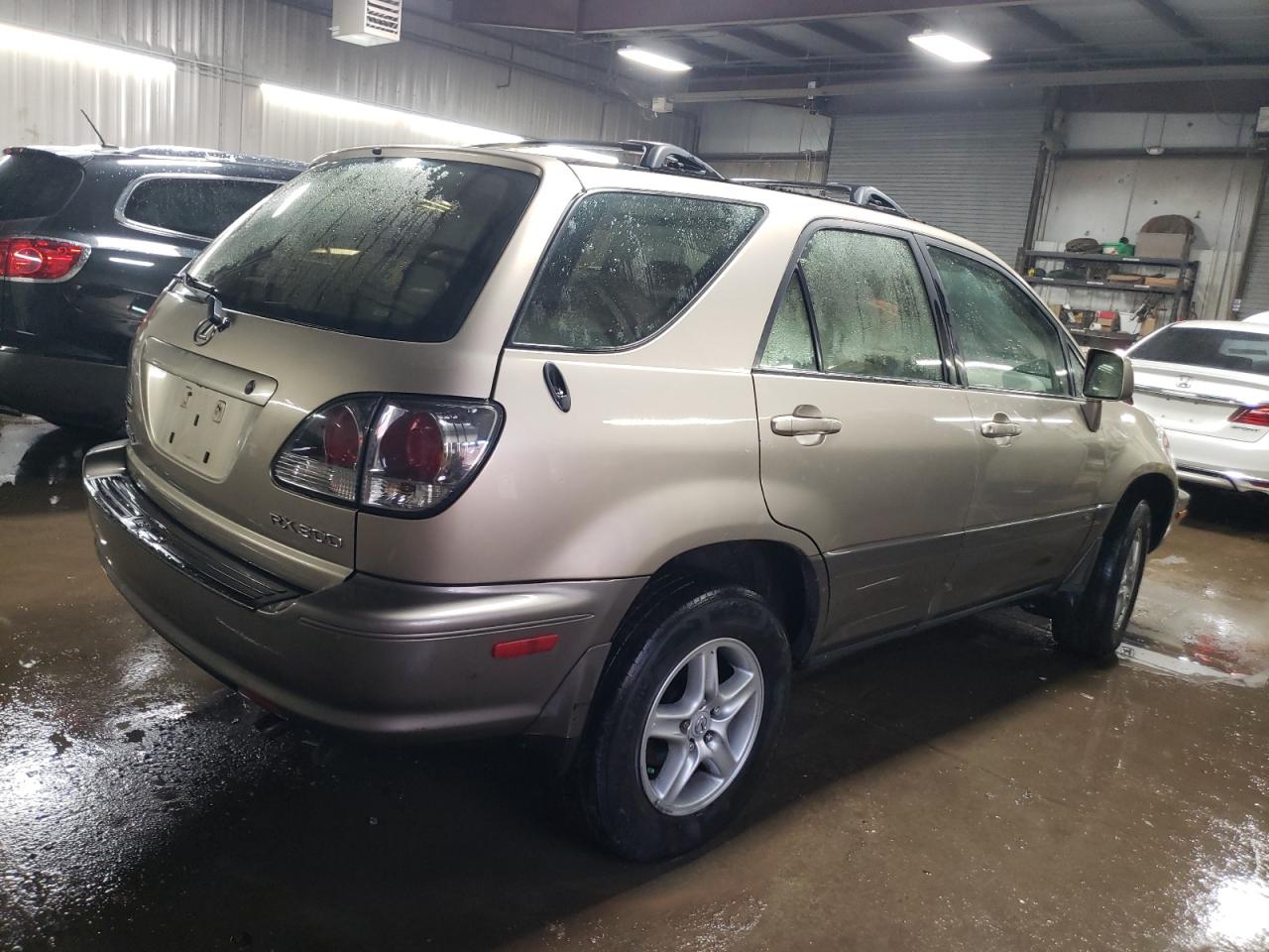 2002 Lexus RX - Image 3