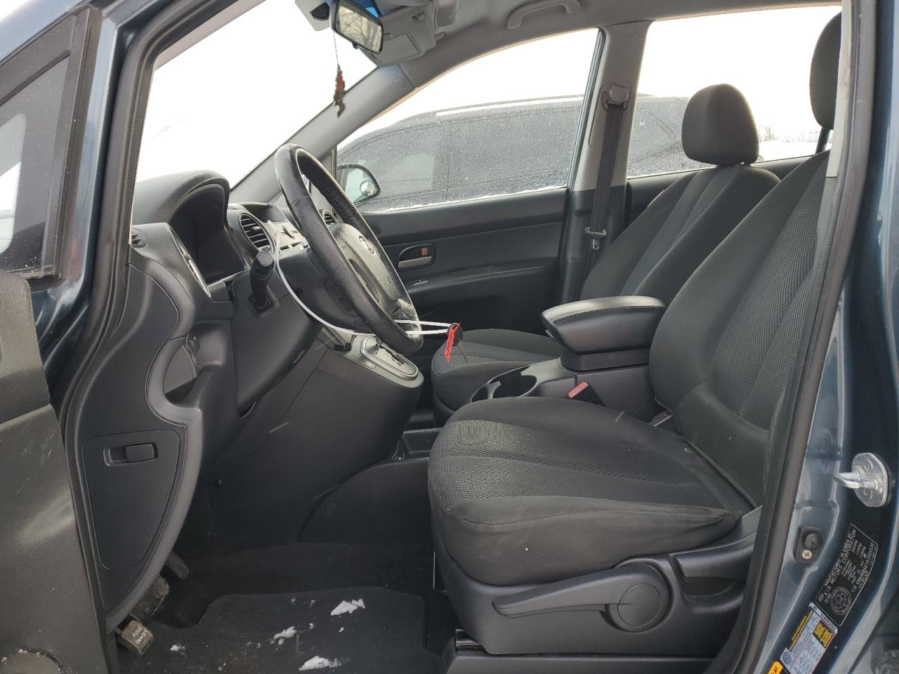 2010 Kia Rondo - Image 7