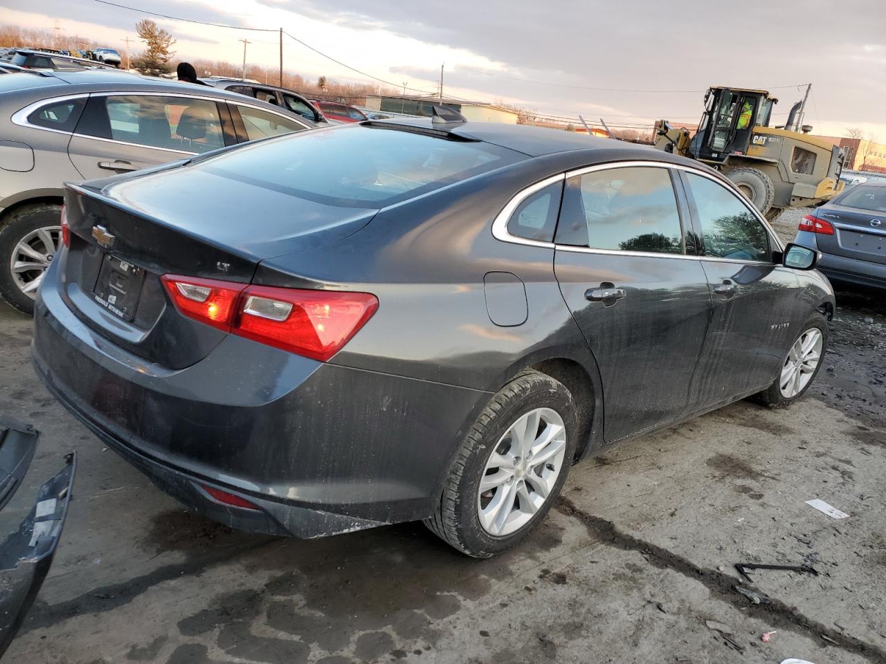 2016 Chevrolet Malibu - Image 3