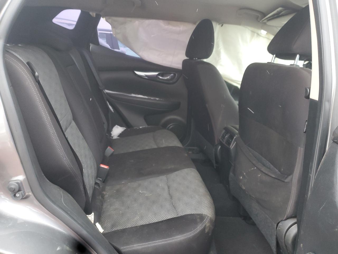 2019 Nissan Rogue - Image 10