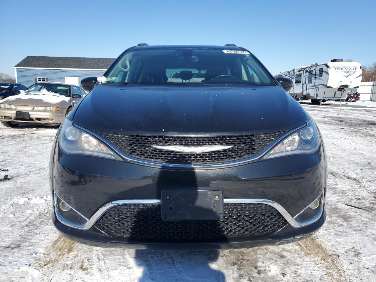 2017 Chrysler Pacifica - Image 5