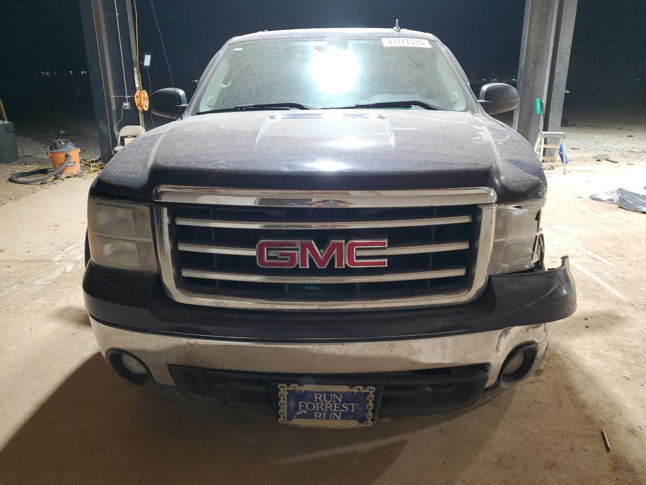 2010 GMC Sierra - Image 5