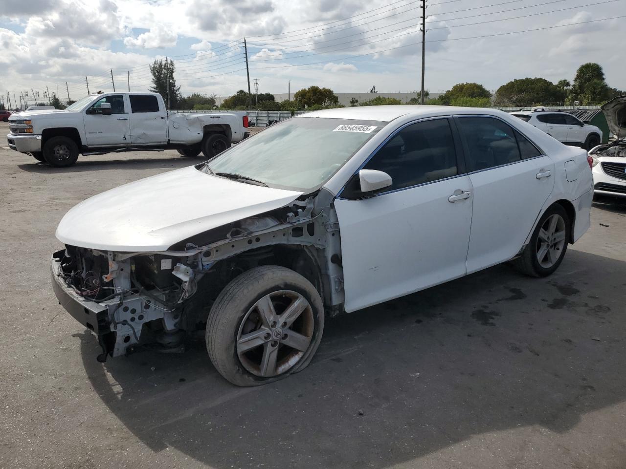 VIN 4T1BF1FK7DU654574 2013 TOYOTA CAMRY no.1