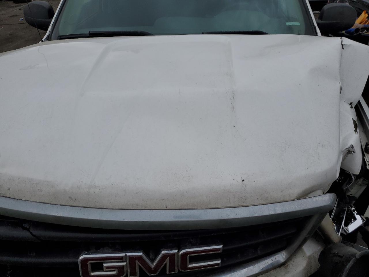 2011 GMC Sierra - Image 12