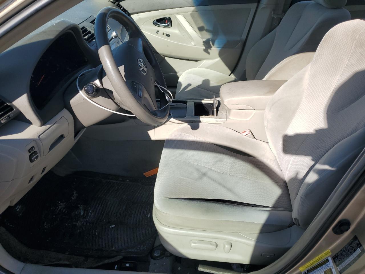 2011 Toyota Camry - Image 7