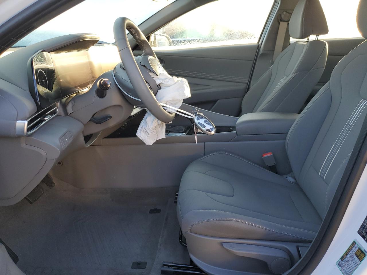 2024 Hyundai Elantra - Image 7