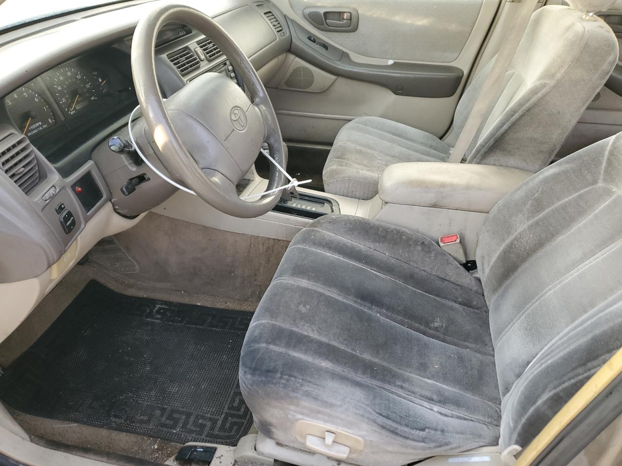 1999 Toyota Avalon - Image 7