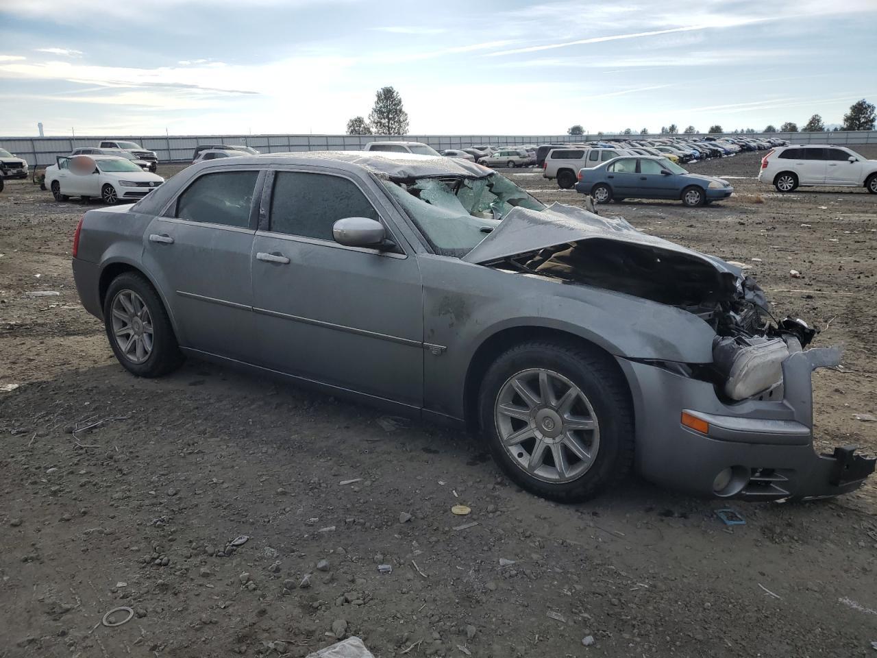 2006 Chrysler 300 - Image 4