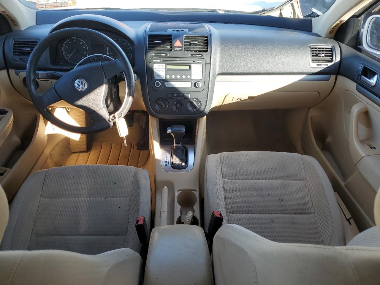 2008 Volkswagen Jetta - Image 8
