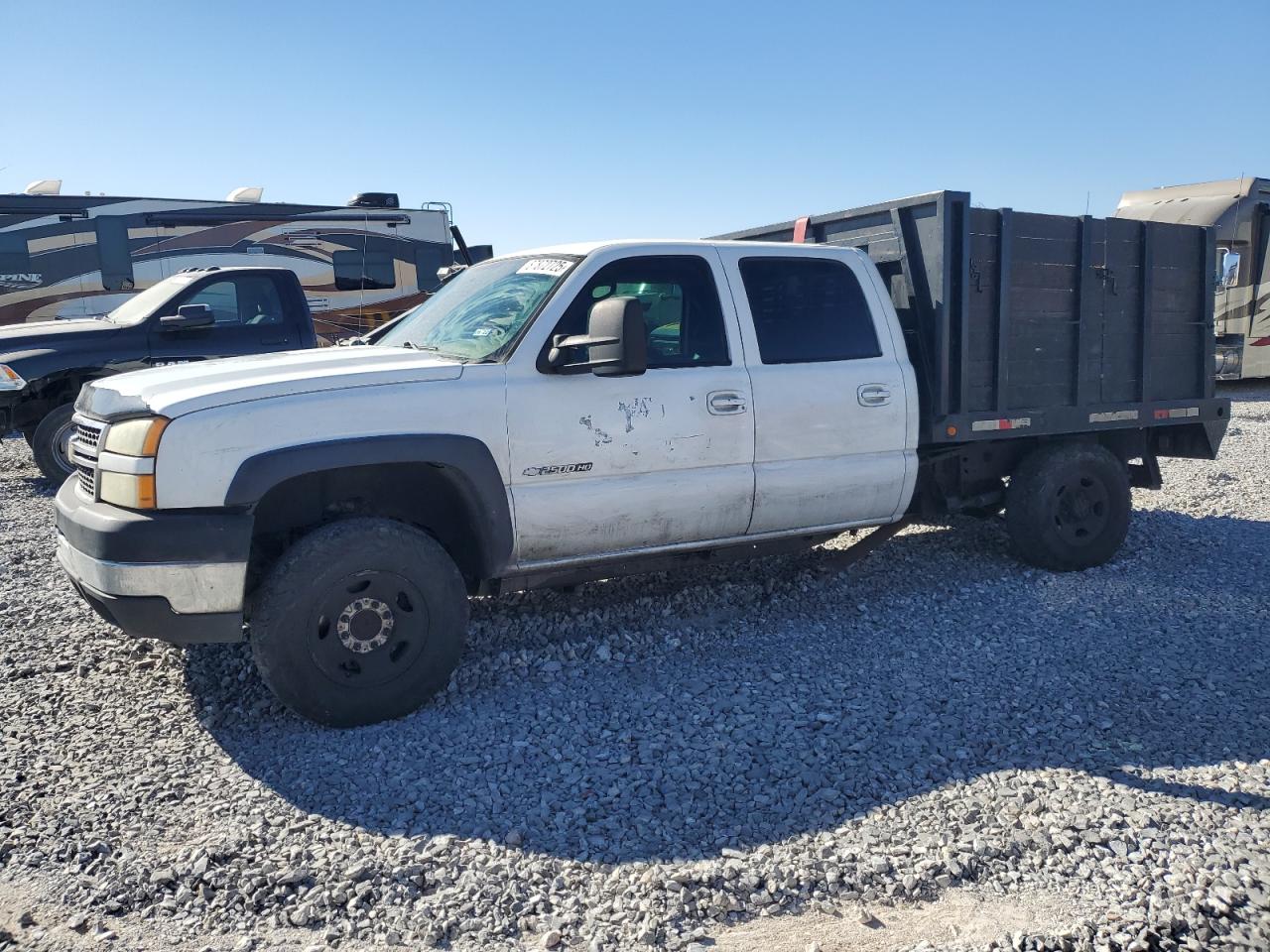 2007 Chevrolet Silverado - Image 1