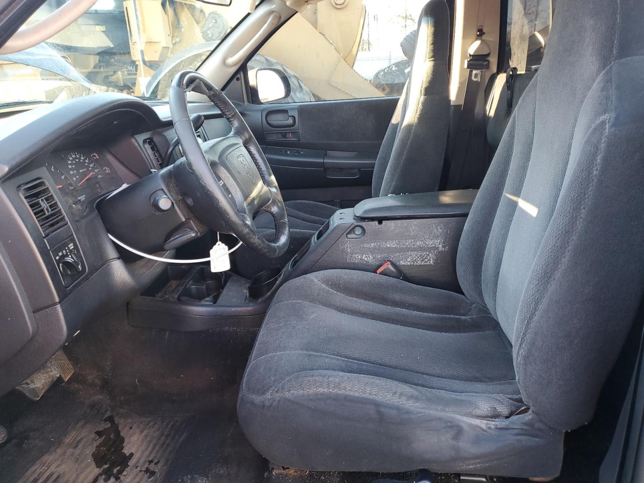 2003 Dodge Dakota - Image 7