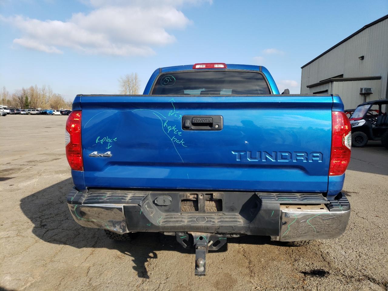 2018 Toyota Tundra - Image 6