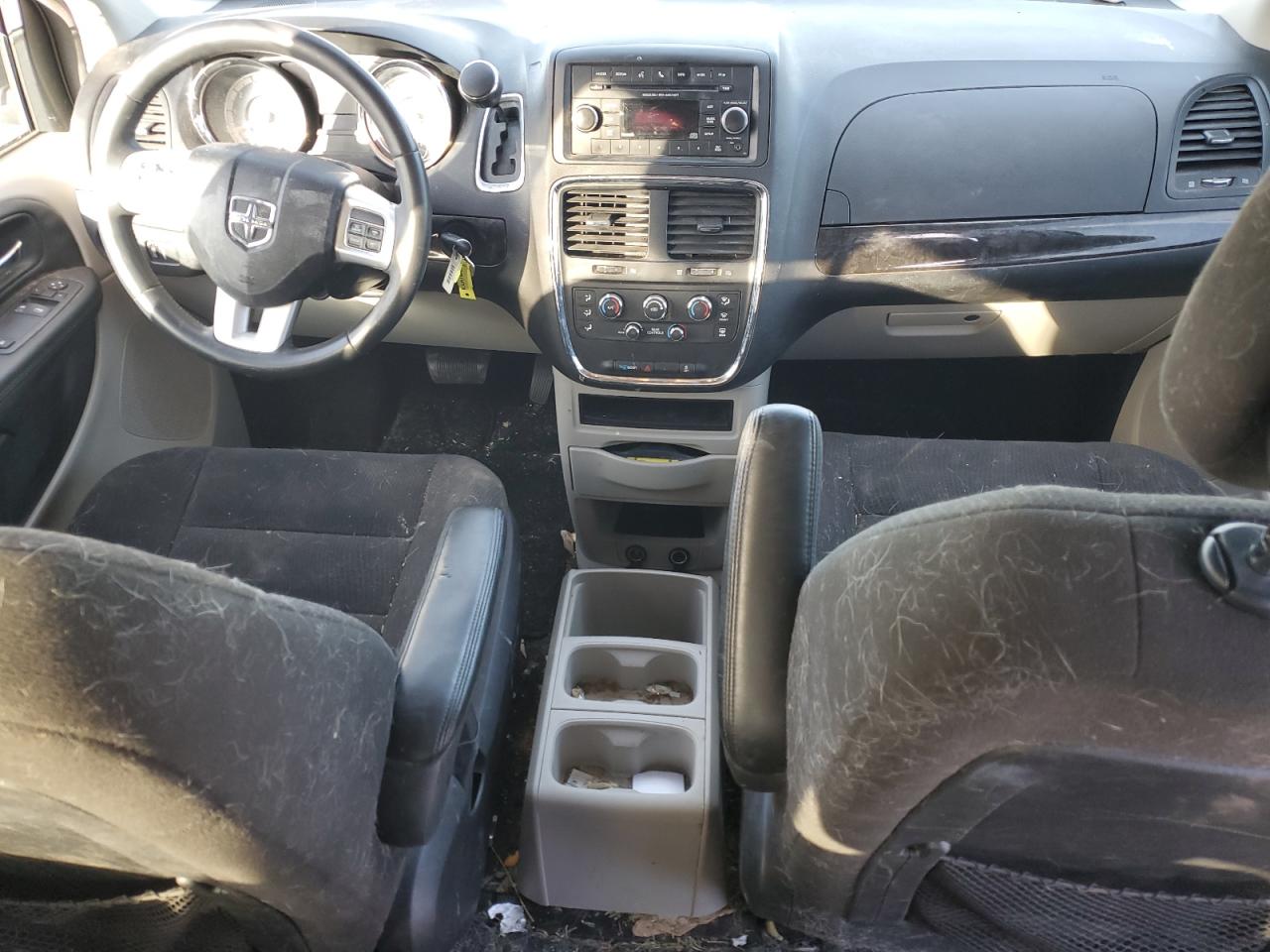 2016 Dodge Caravan - Image 8