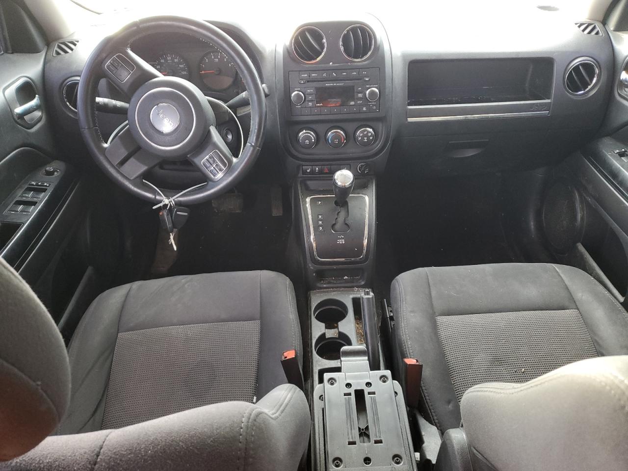 2012 Jeep Liberty (Patriot) - Image 8