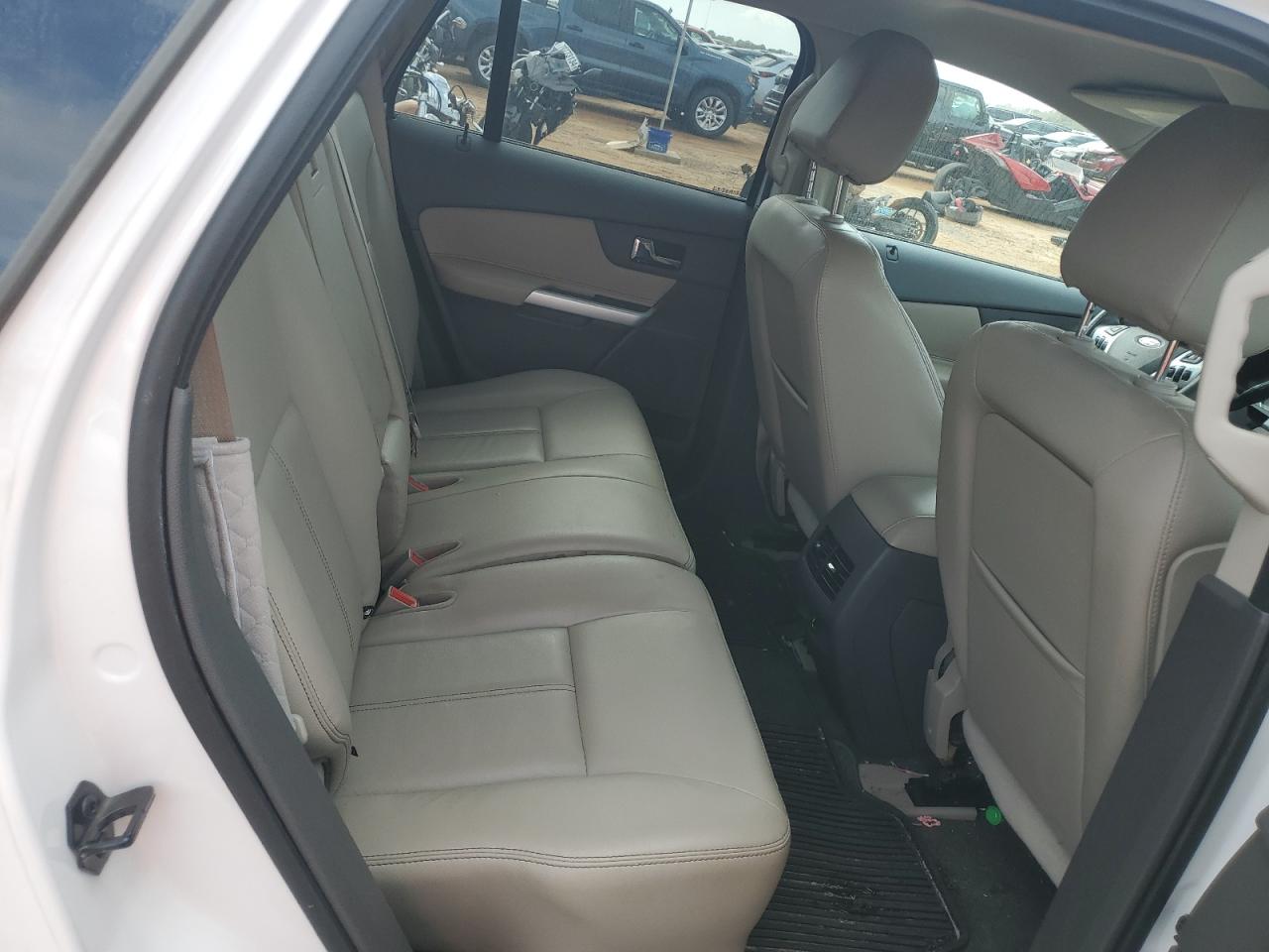 2013 Ford Edge - Image 11