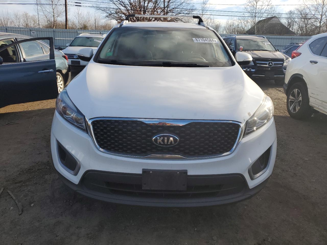 VIN 5XYPGDA3XGG067266 2016 KIA SORENTO no.5