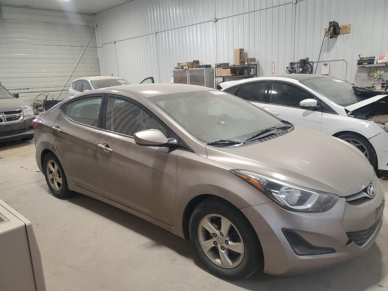 2015 Hyundai Elantra - Image 4
