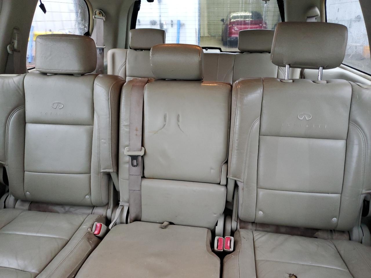 2004 Infiniti QX56 - Image 10