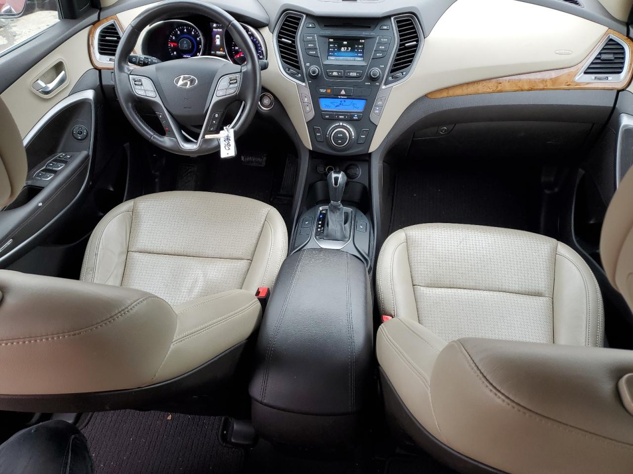 2013 Hyundai Santa Fe - Image 8