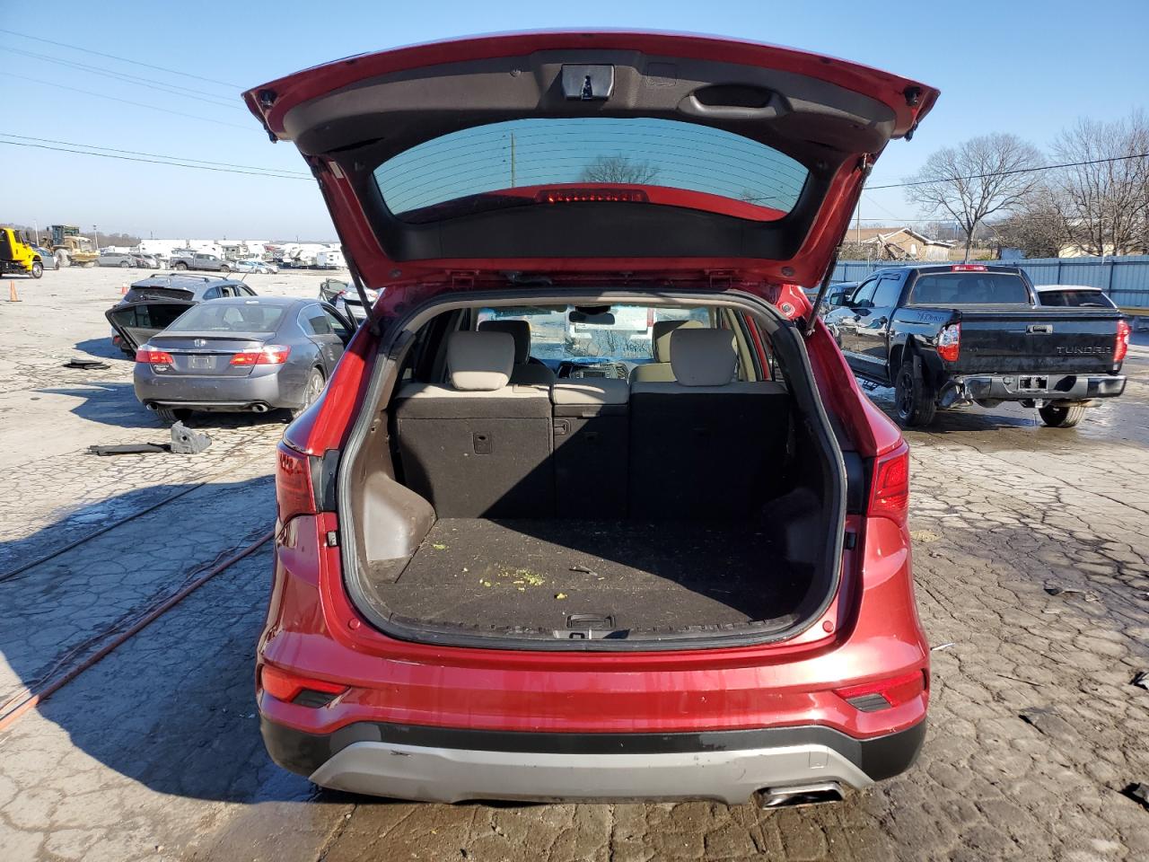 2017 Hyundai Santa Fe - Image 6