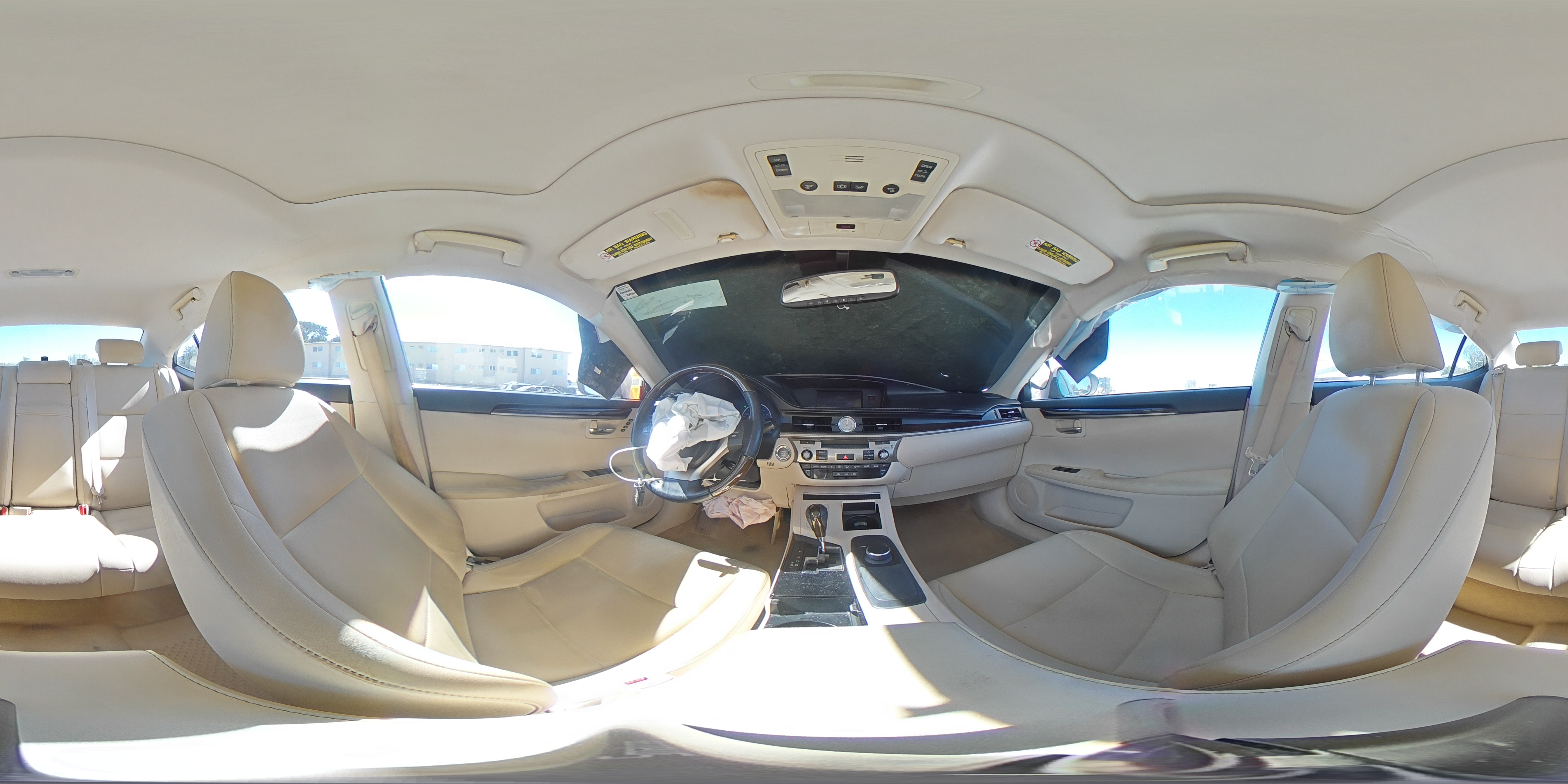 2013 Lexus ES - Image 14