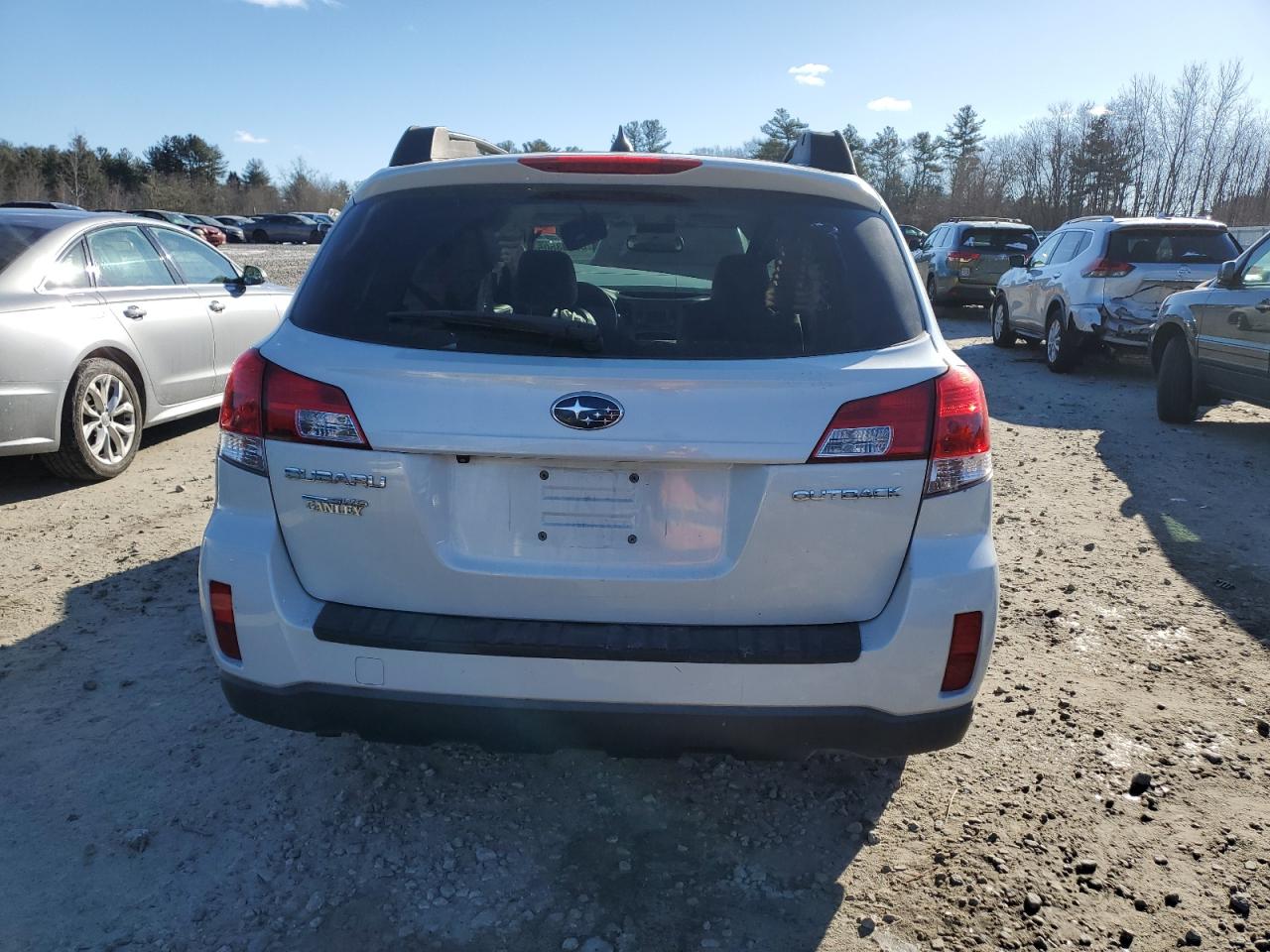 2014 Subaru Outback - Image 6