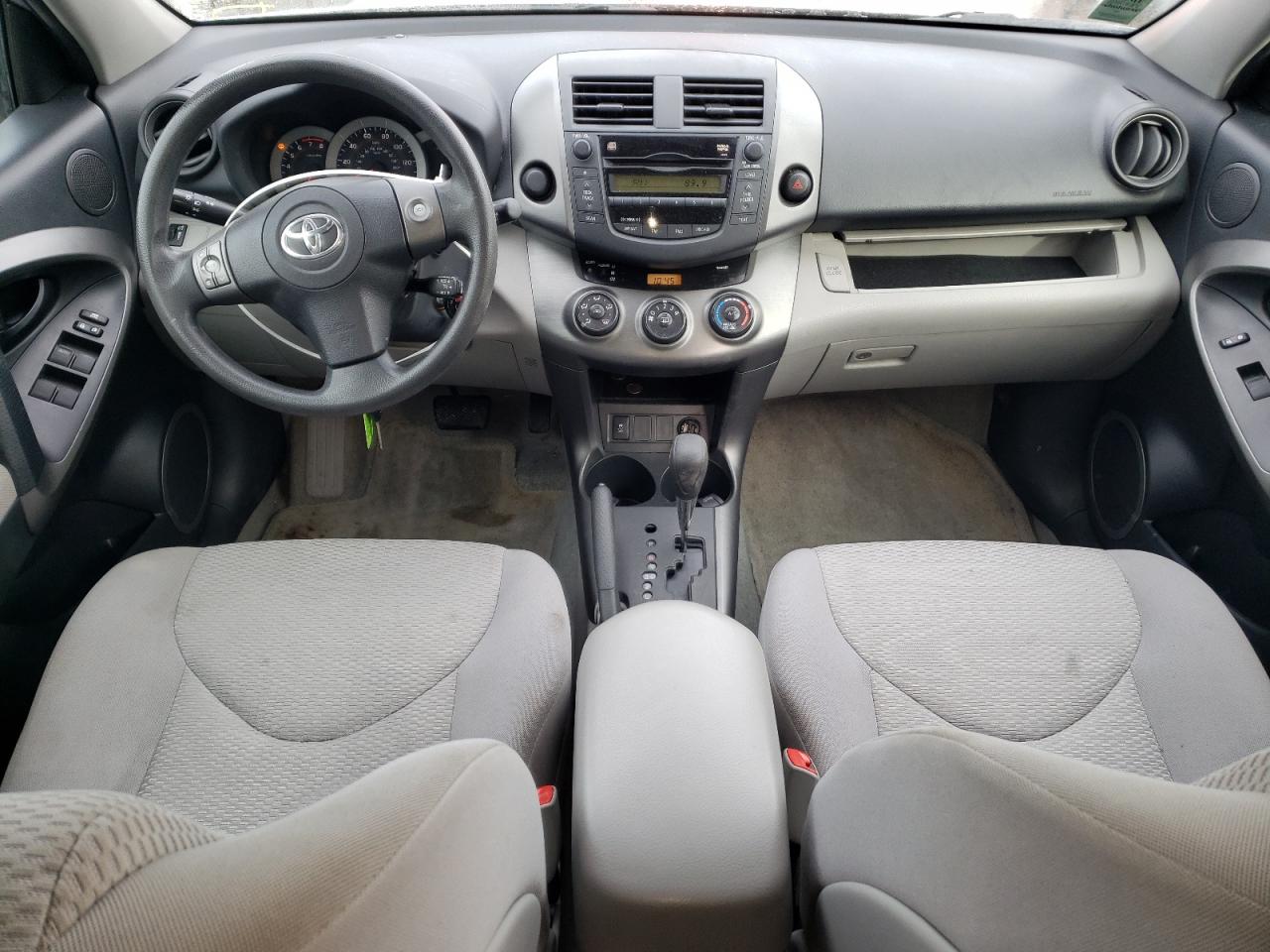 2011 Toyota RAV 4 - Image 8