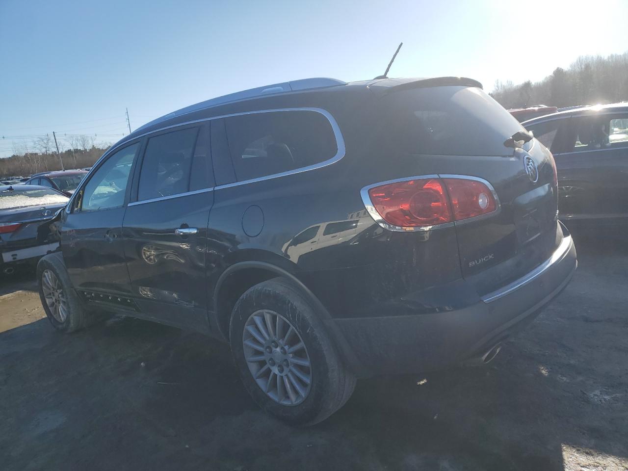 2011 Buick Enclave - Image 2