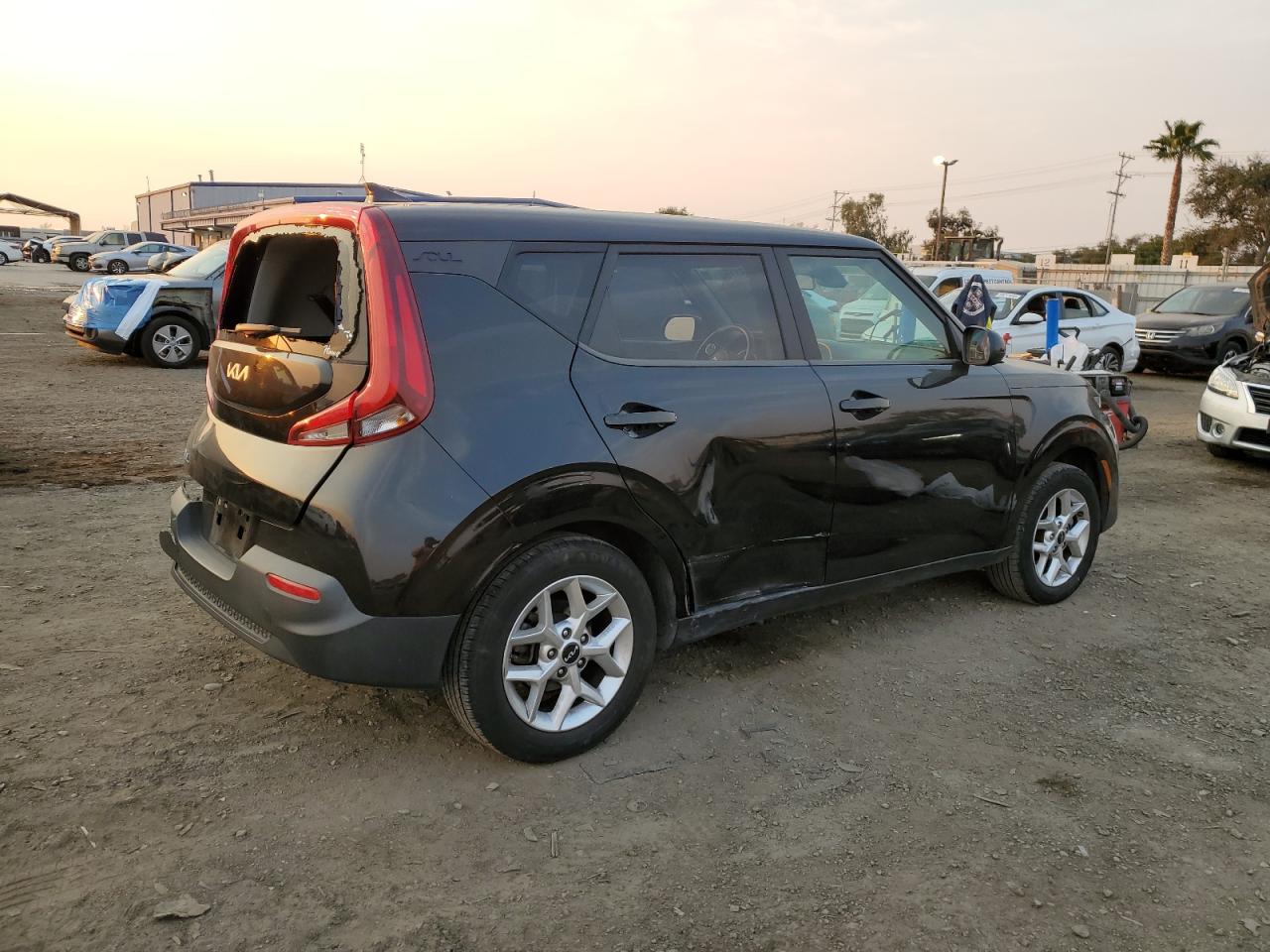 2022 Kia Soul - Image 3