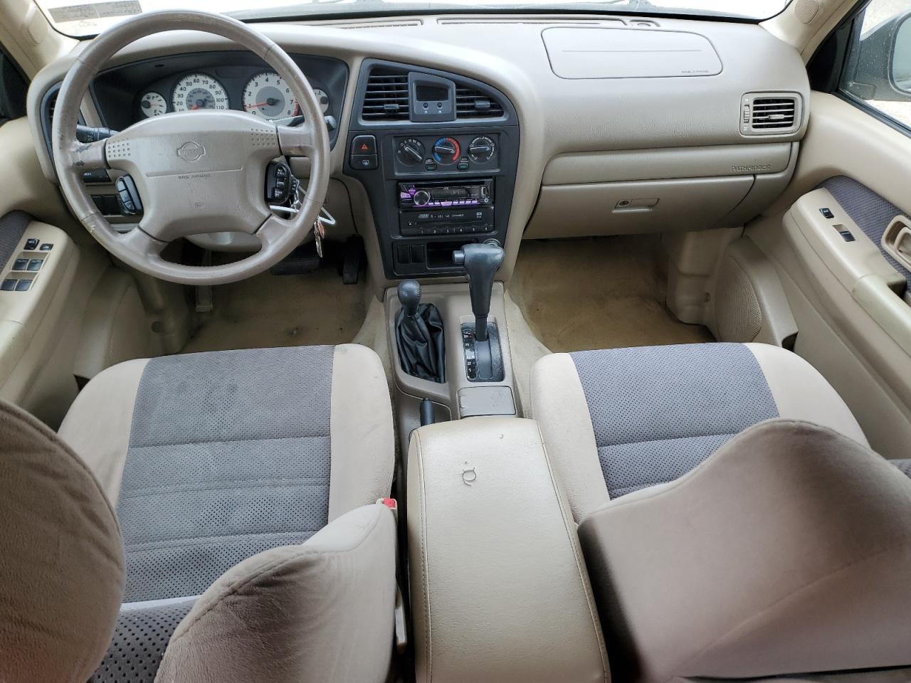 2001 Nissan Pathfinder - Image 8