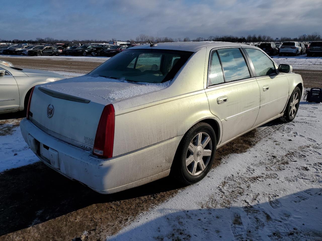 2007 Cadillac DTS - Image 3