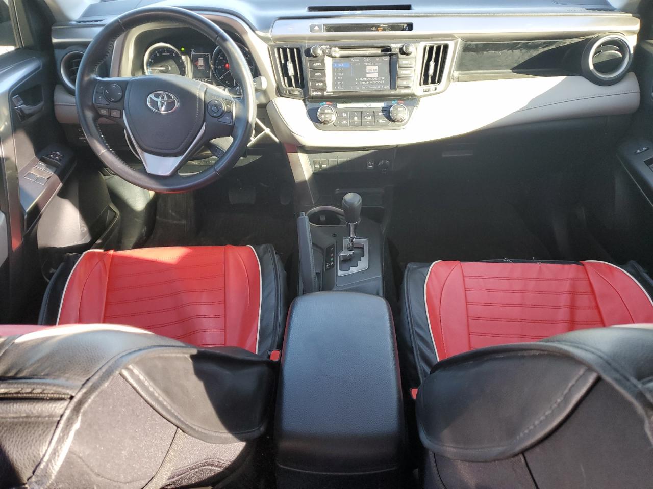 2016 Toyota RAV 4 - Image 8