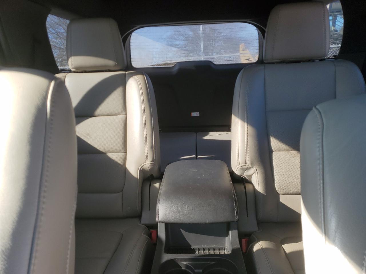 2012 Ford Explorer - Image 10