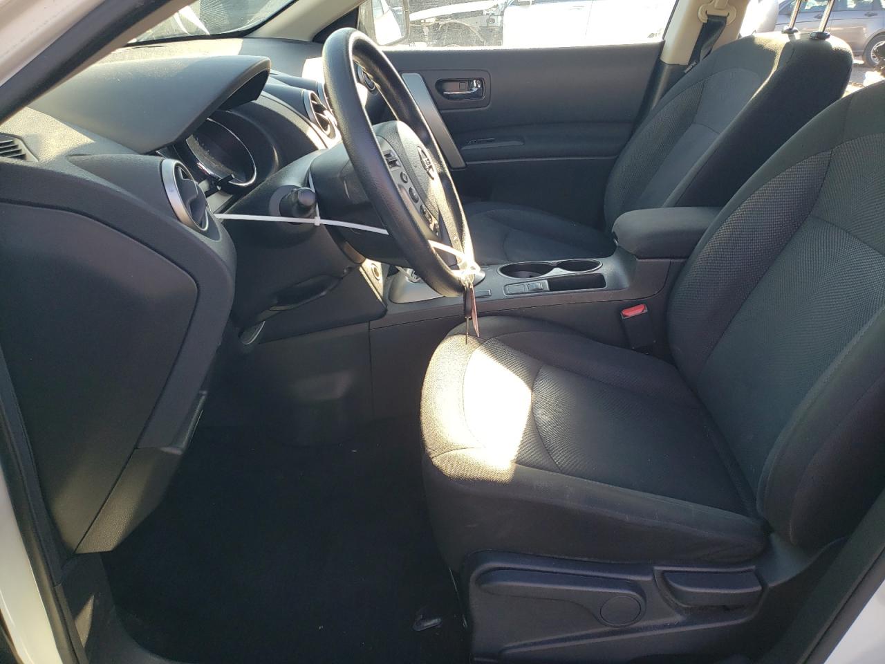 2015 Nissan Rogue - Image 7