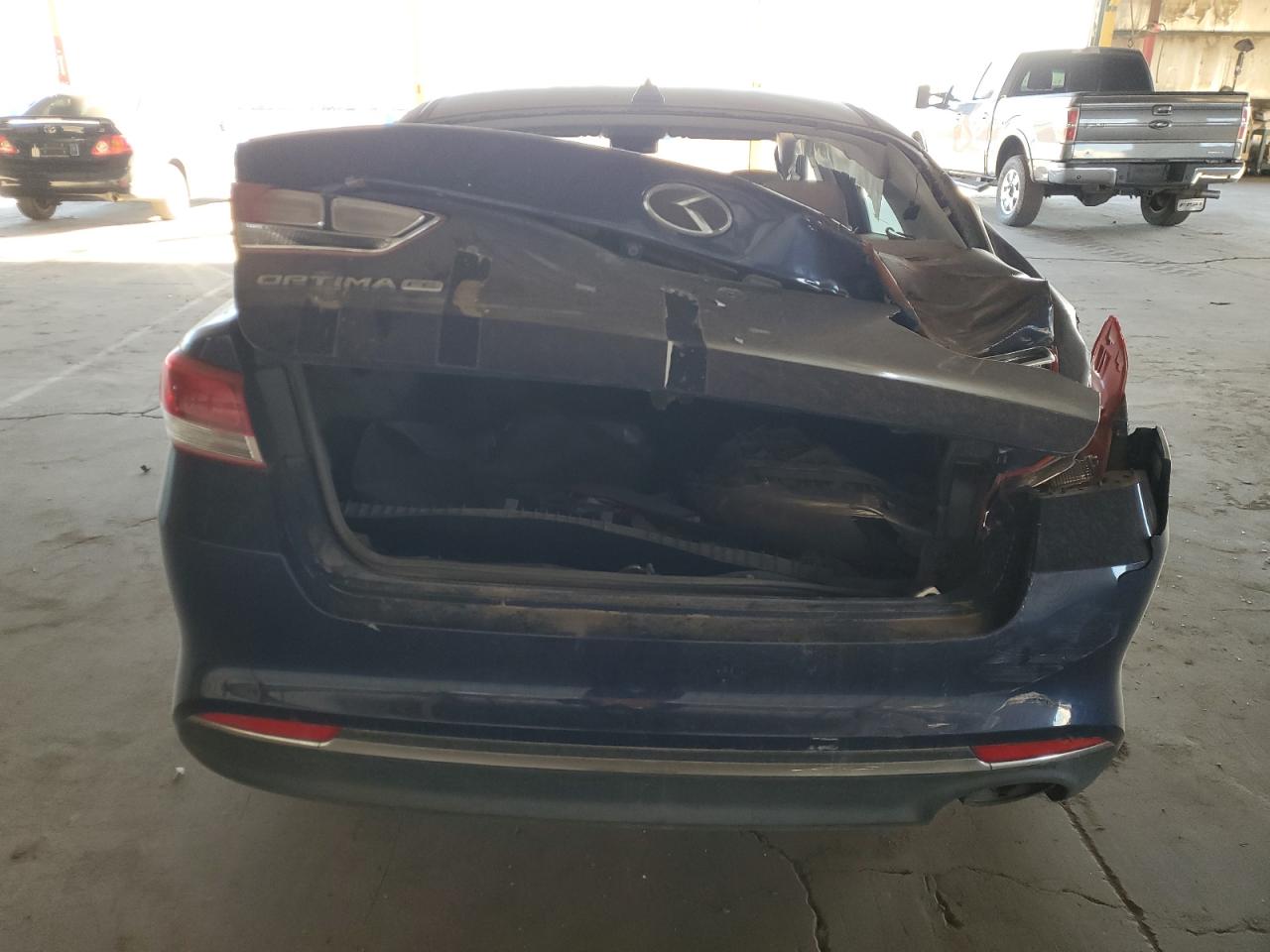 2016 Kia Optima - Image 6