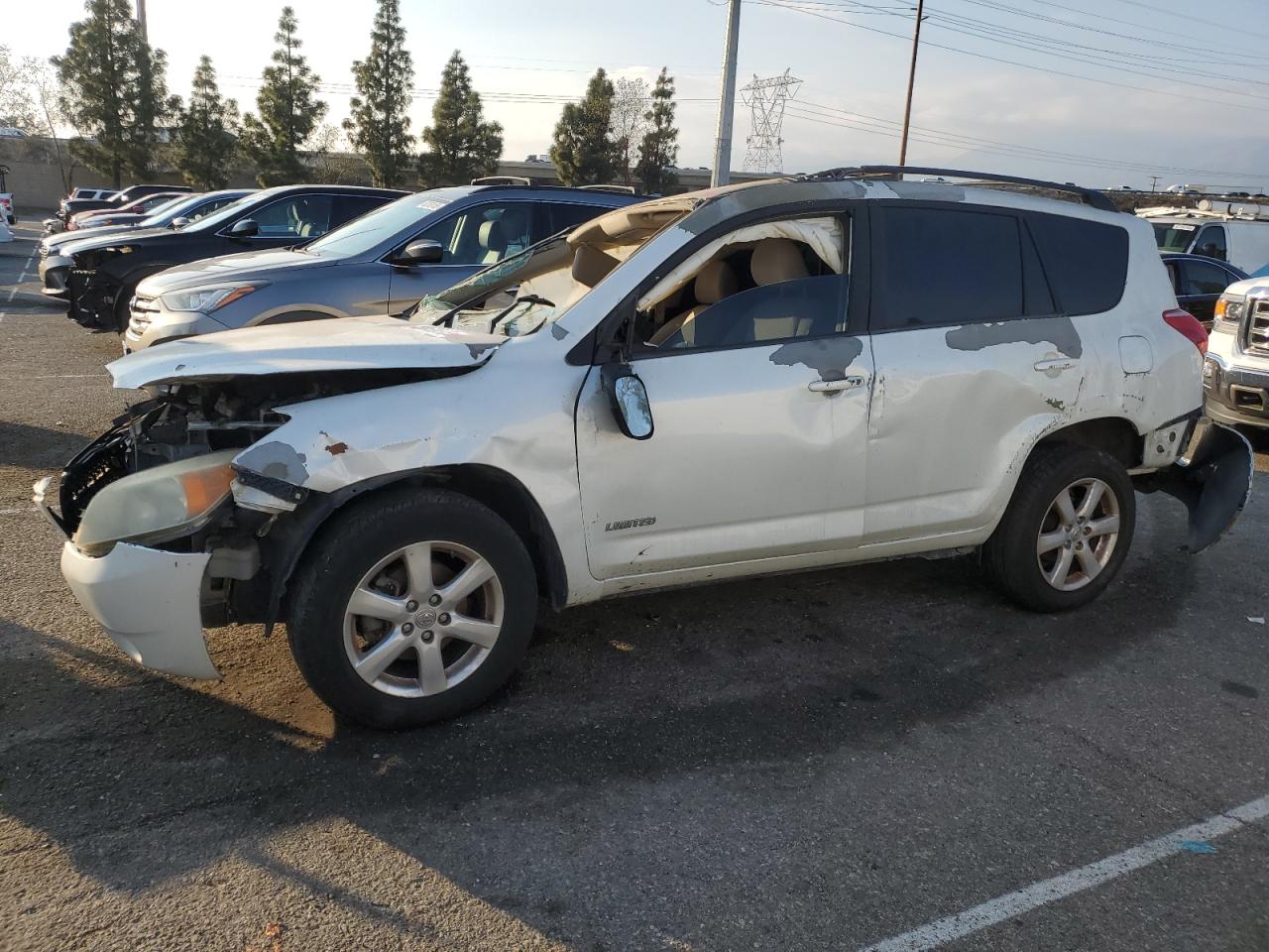 2007 Toyota RAV 4 - Image 1