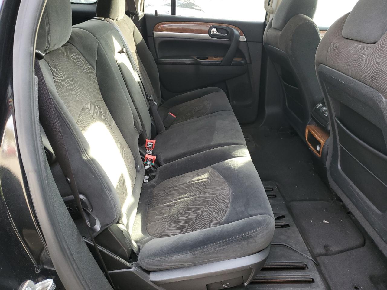 2009 Buick Enclave - Image 12