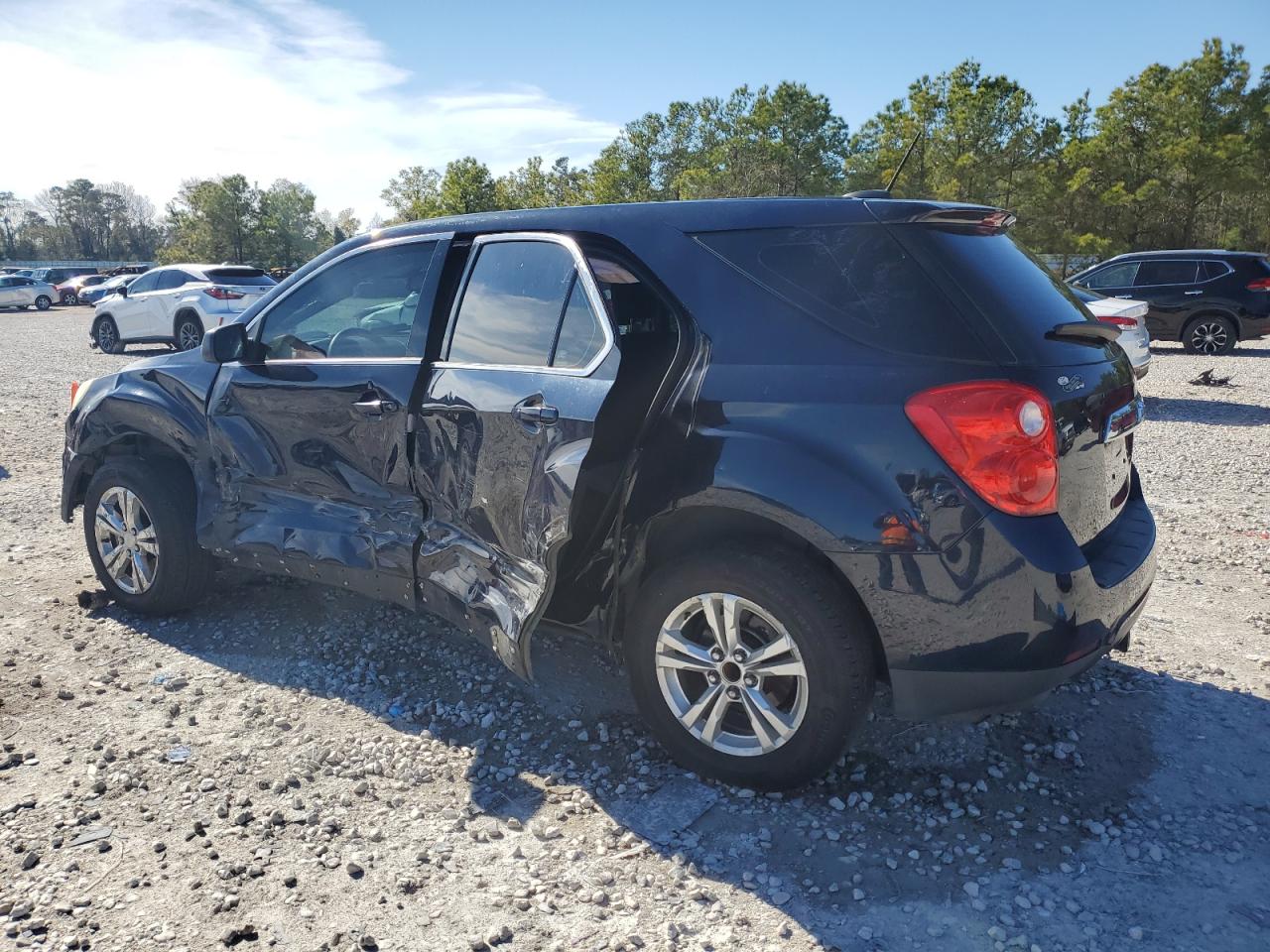 2015 Chevrolet Equinox - Image 2