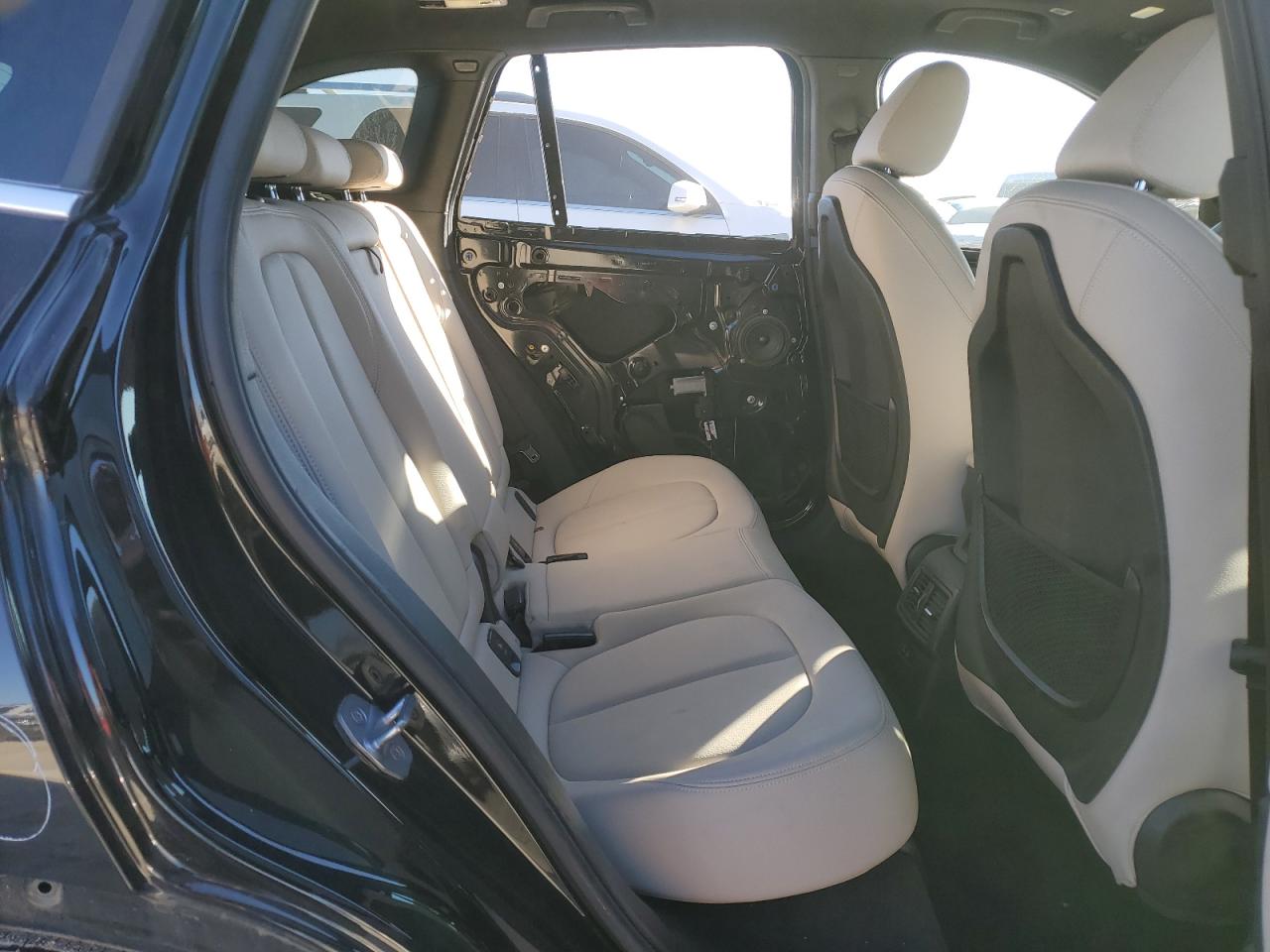 2018 BMW X1 - Image 11