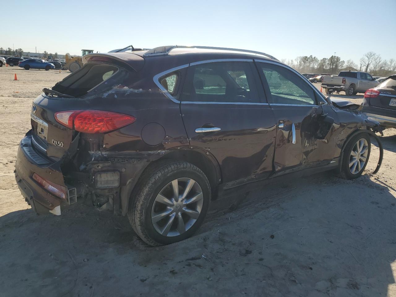 2016 Infiniti QX50 - Image 3
