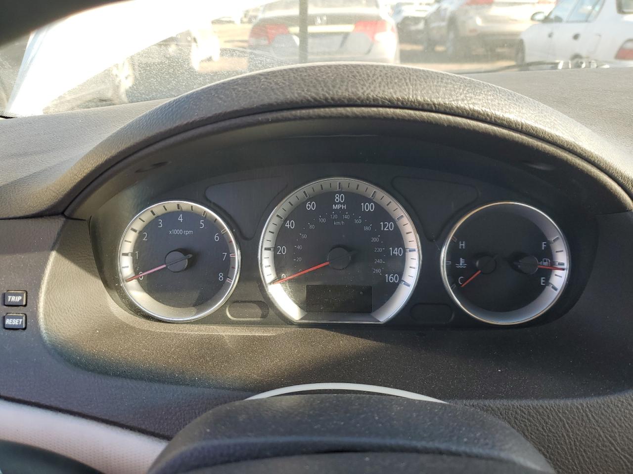 2010 Hyundai Sonata - Image 9