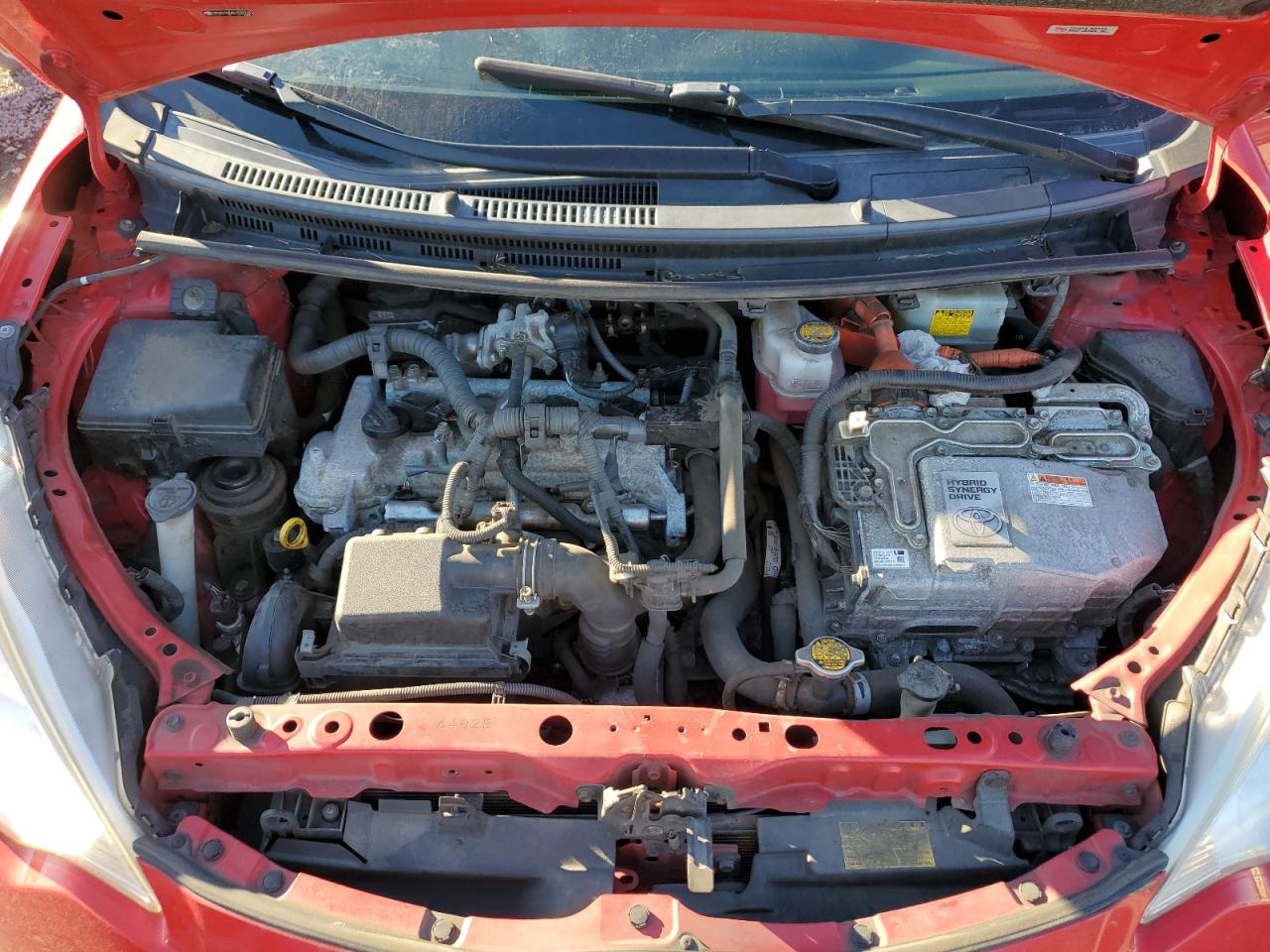 2013 Toyota Prius - Image 11