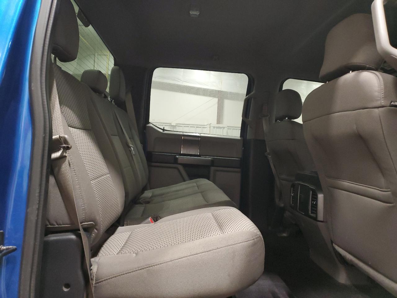 2015 Ford F-150 - Image 11