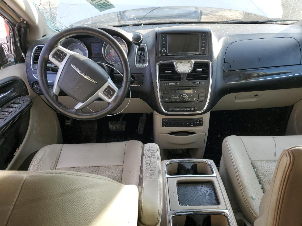 2012 Chrysler Town & Country - Image 8