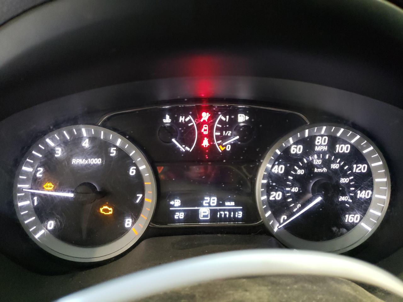 2013 Nissan Sentra - Image 9