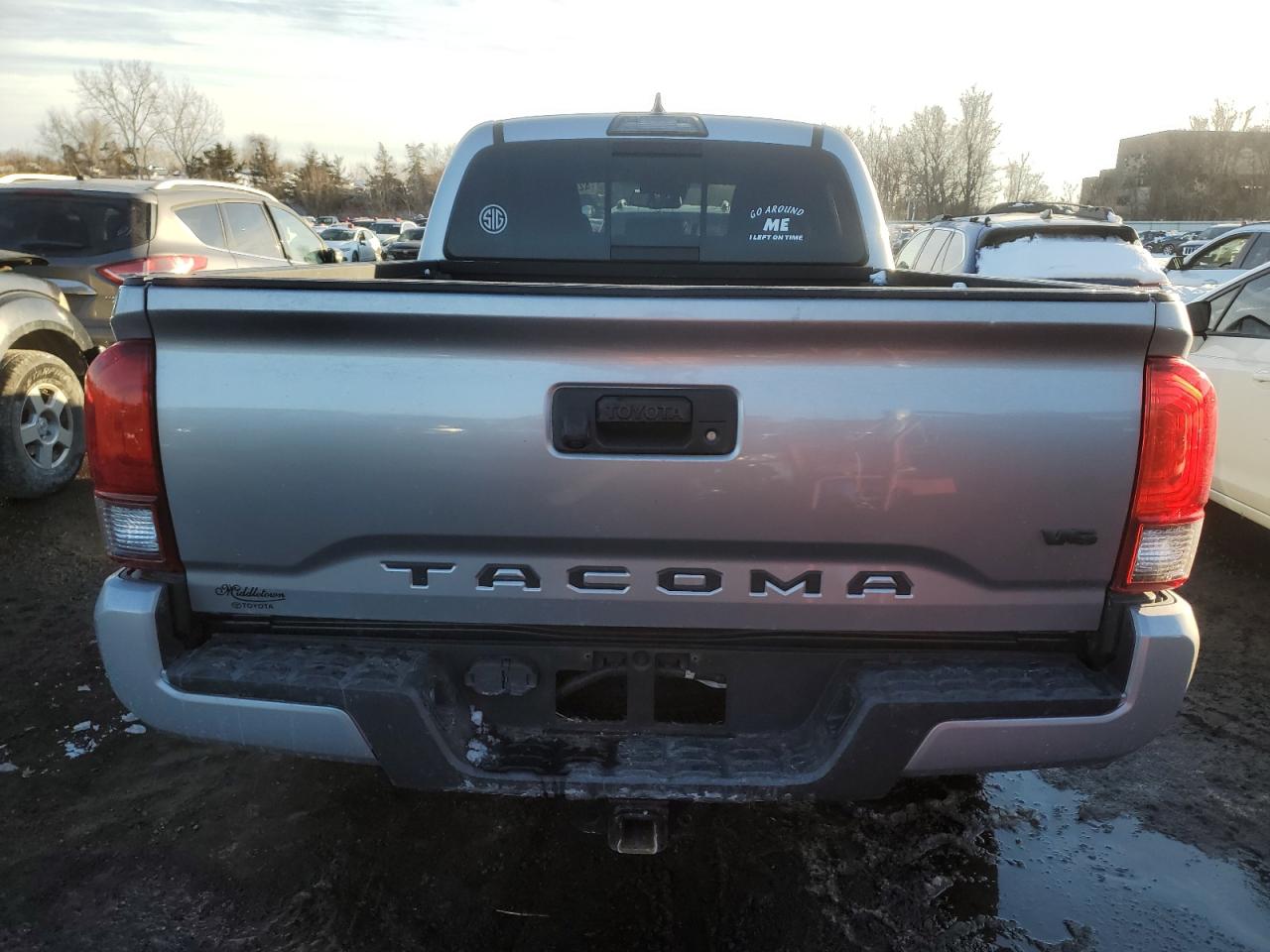 2019 Toyota Tacoma - Image 6